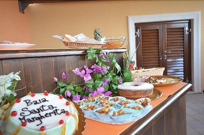 Baia Santa Margherita B&B Castelluzzo Extérieur photo