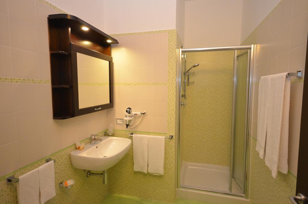 Baia Santa Margherita B&B Castelluzzo Chambre photo